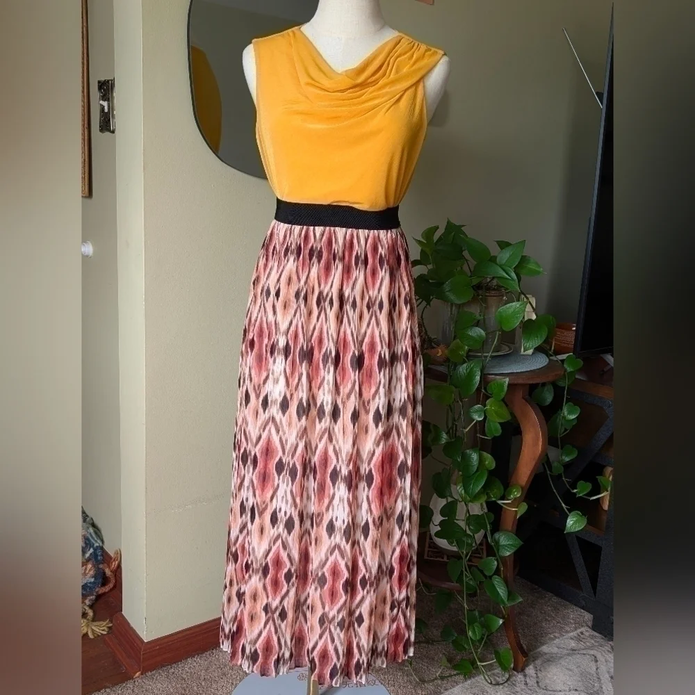 Maxi Skirt - Picture 10 of 10
